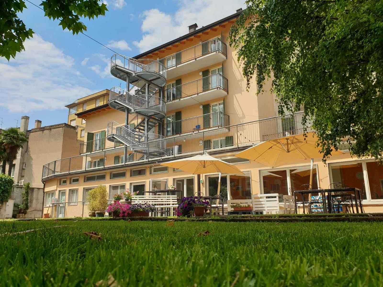 Ostello Citta Di Rovereto Rovereto  Dış mekan fotoğraf